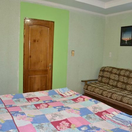 Friends House Kutaisi Exterior foto