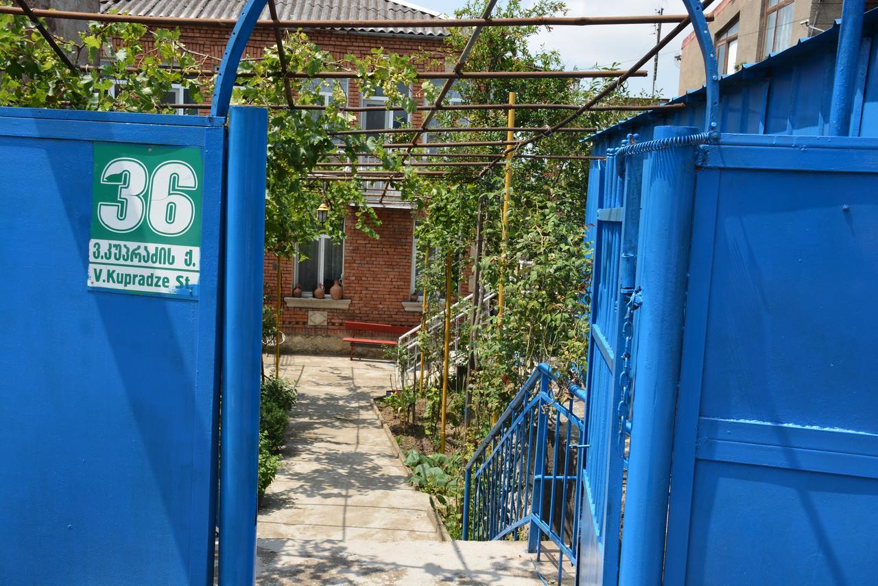 Friends House Kutaisi Exterior foto